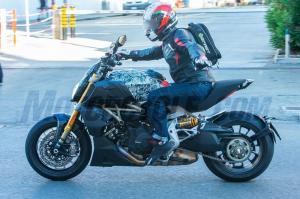 Шпионские фото Ducati Diavel 2019