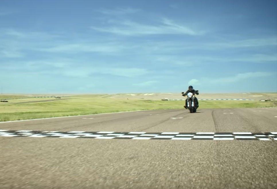  Новый мотоцикл Harley-Davidson FXDR 114 2019 засветился в недавнем проморолике