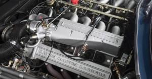 Тридцатилетний Aston Martin без крыши оценили в полмиллиона долларов