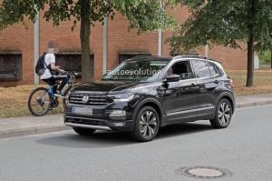 Новый кроссовер Volkswagen T-Cross сбросил камуфляж