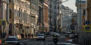 В центре Москвы ограничили движение из-за празднования Дня ВДВ
