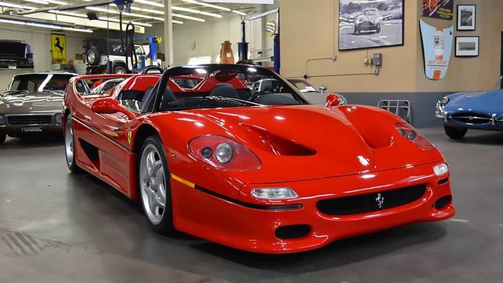 Самый первый Ferrari F50 выставлен на продажу в США
