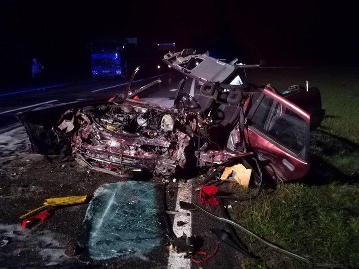 В лобовом столкновении на М10 погибла беременная 27-летняя женщина