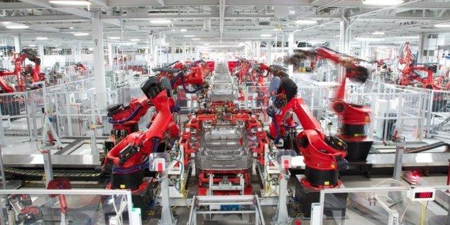 Какой стране достанется завод Tesla
