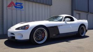 Доработанный «Маклареном» Dodge Viper выставили на продажу