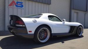 Доработанный «Маклареном» Dodge Viper выставили на продажу