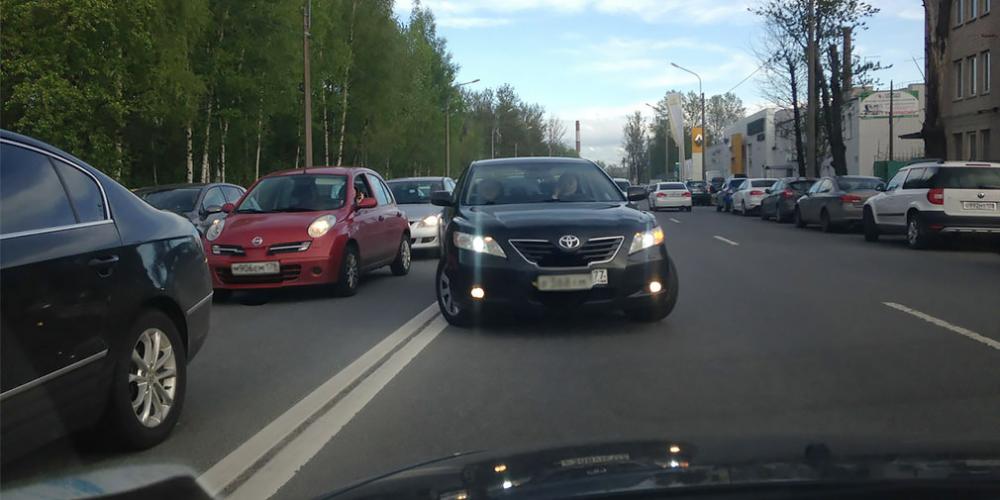 Депутаты предложили смягчить наказание за выезд на встречку