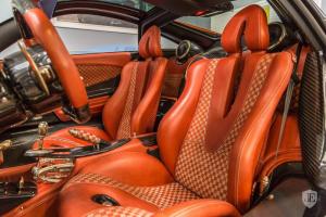 Pagani Huayra с пробегом восемь километров выставили на продажу