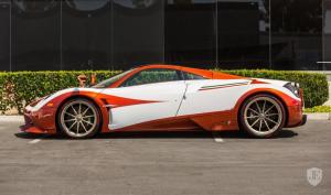 2017 Pagani Huayra Lampo
