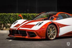 2017 Pagani Huayra Lampo