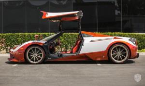2017 Pagani Huayra Lampo