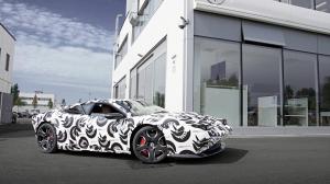 Компания экс-главы Lotus вывела на тесты «копию» De Tomaso Pantera