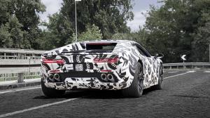 Компания экс-главы Lotus вывела на тесты «копию» De Tomaso Pantera