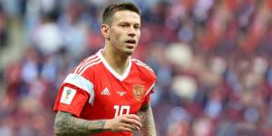 Футболиста Федора Смолова лишили водительских прав


