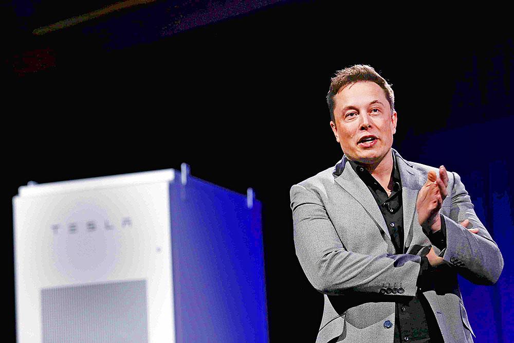 Акционеры Tesla подали в суд на Маска из-за твита о выкупе компании