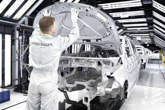 Рабочие российского завода Volkswagen прекратили «итальянскую забастовку»
