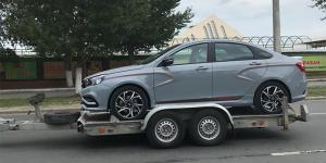 Серийную версию Lada Vesta Sport сфотографировали без камуфляжа
