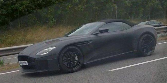 Кабриолет Aston Martin DBS Superleggera Volante выехал на тесты
