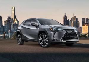 Самый маленький кроссовер Lexus появится в России осенью
