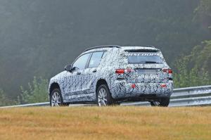 Mercedes вновь засветил модель GLB