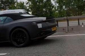 Кабриолет Aston Martin DBS Superleggera Volante выехал на тесты