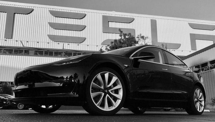 Бывший работник Tesla рассказал о слежке за сотрудниками компании
