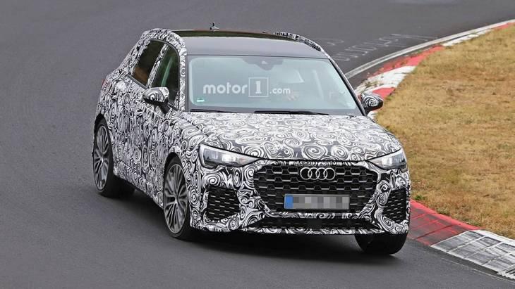 Новое поколение кроссовера Audi RS Q3 станет мощнее на 27 лошадиных сил
