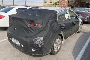Семейство Hyundai Ioniq обновит внешность и начинку