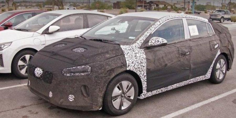 Семейство Hyundai Ioniq обновит внешность и начинку
