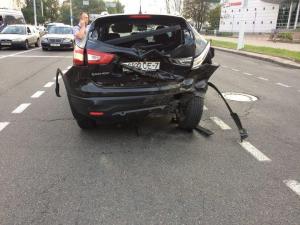 В Минске сильно пьяный 69-летний водитель Hyundai ездил по городу и таранил автомобили

