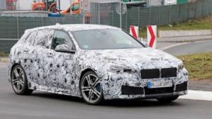 BMW M140i очередной раз пойман в камуфляже на Нюрбургринге