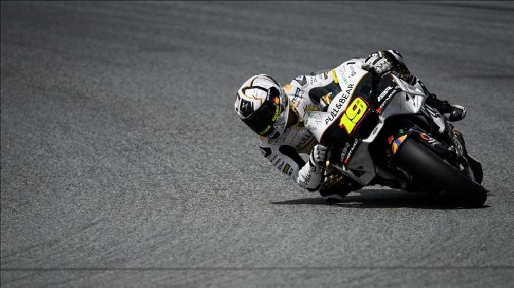 Альваро Баутиста переходит в команду Aruba.it Racing Ducati