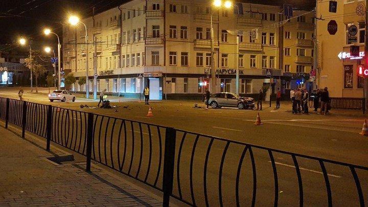 В Гомеле столкнулись мотоцикл и Skoda, 22-летний мотоциклист погиб