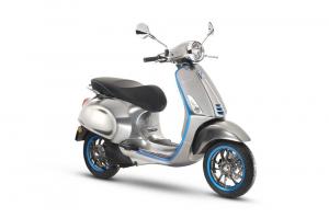 Производство элекстроскутера Vespa Elettric запустят в сентябре