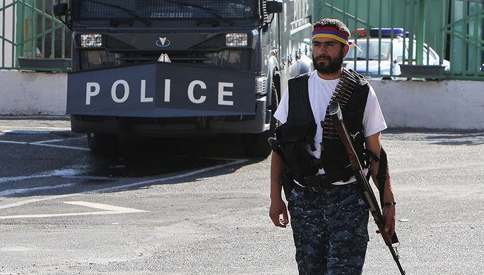 При ДТП в Армении погибли трое детей
