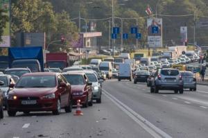 Оторвавшееся колесо спровоцировало масштабное ДТП в Киеве