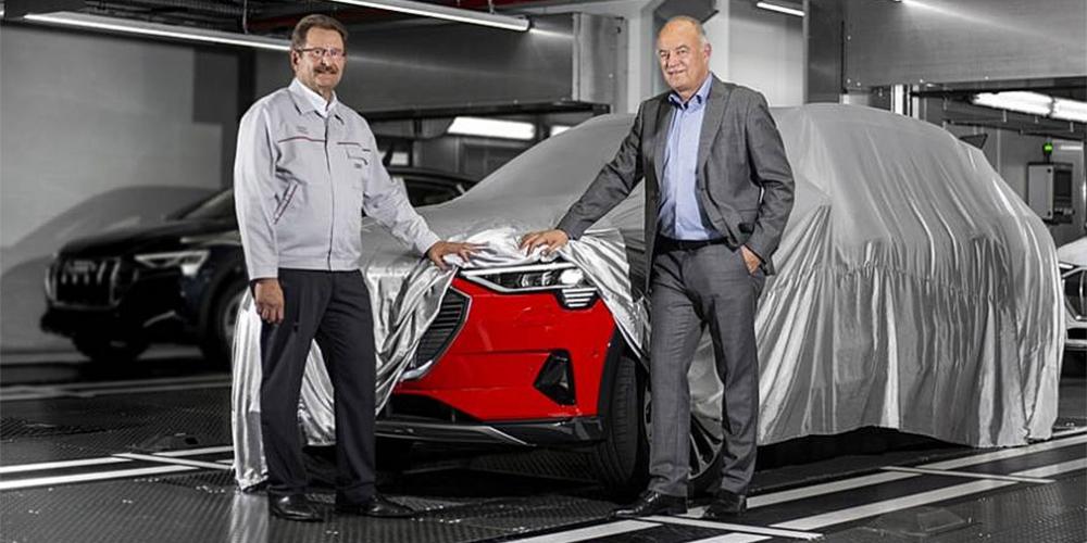 Audi запустила серийное производство первого электрического кроссовера
