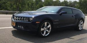 Уникальный универсал Chevrolet Camaro засняли на дорогах
