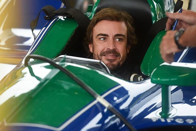 Фернандо Алонсо провёл тесты машины IndyCar в Алабаме