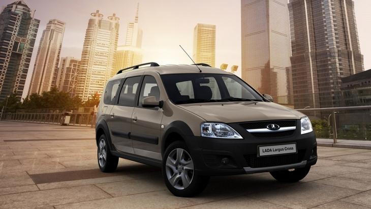 Названы бестселлеры российского авторынка в августе
