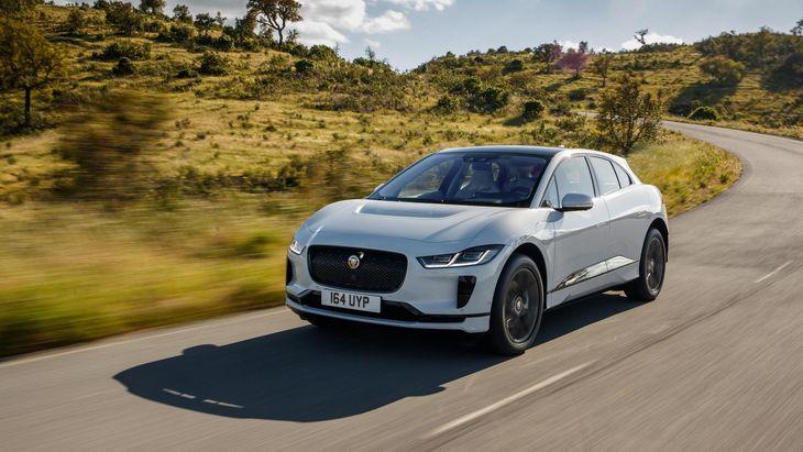 Jaguar продал всего 140 электрических кроссоверов I-Pace в августе