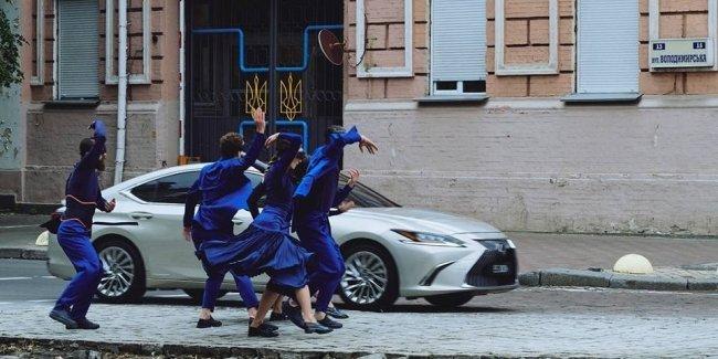 Киев засветился в фантастической рекламе Lexus ES