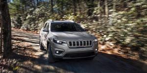 Jeep рассказал об обновленном Cherokee для России