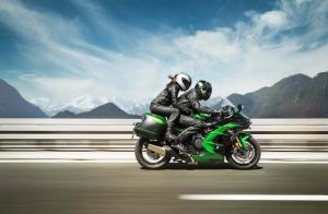 Kawasaki Ninja H2 SX SE отзывают из-за проблем с центральной подставкой