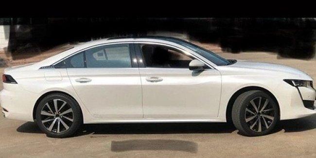 Для Китая подготовлен длиннобазный седан Peugeot 508 L