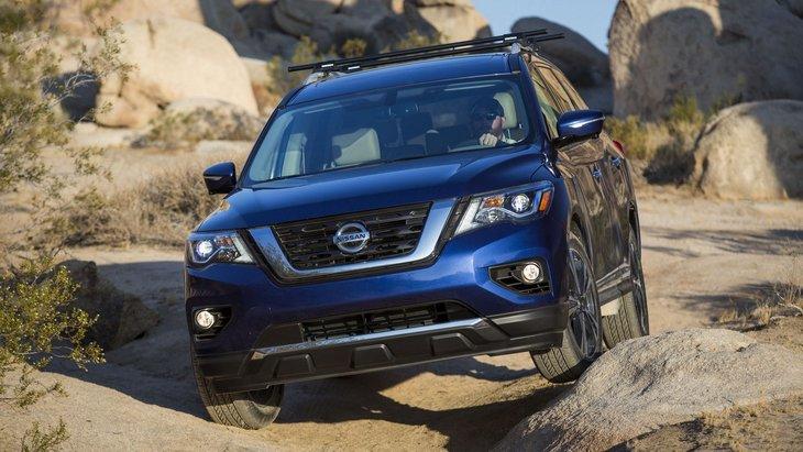 Nissan отзывает более 215 тысяч автомобилей по всему миру