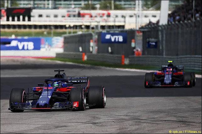 Двойной сход в Сочи для Toro Rosso