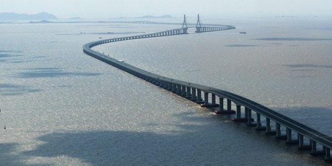 В Китае открыли самый длинный в мире мост
