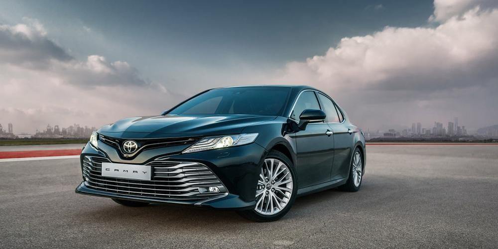 Седан Toyota Camry вернулся в Европу