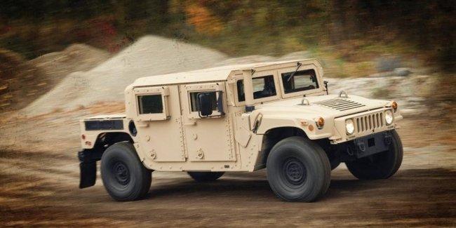 Производителя внедорожников Hummer выставили на продажу
